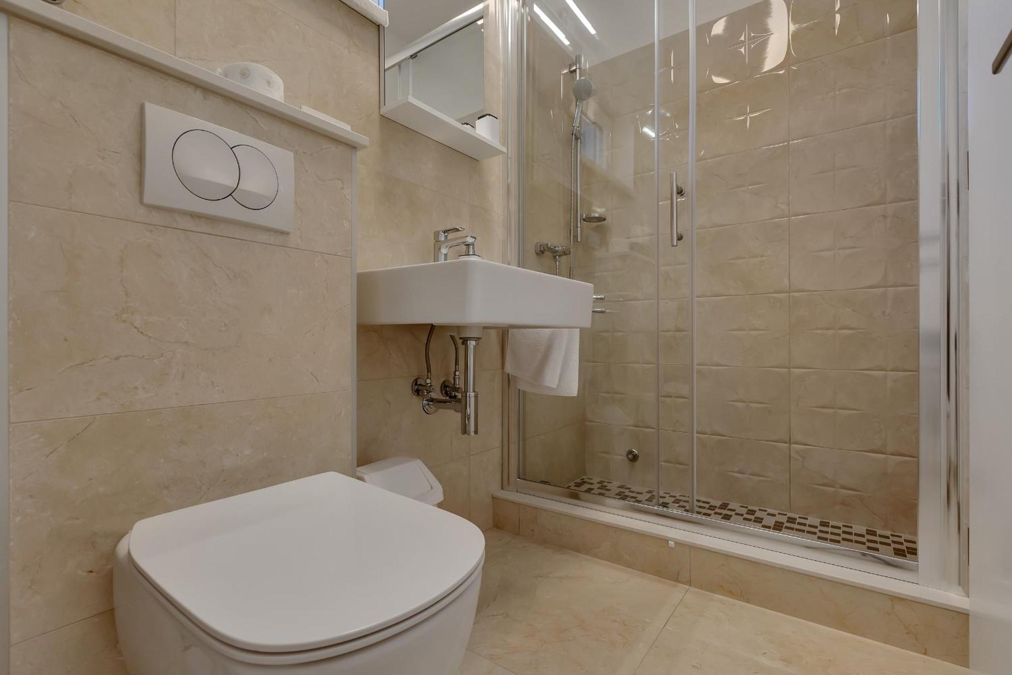 Golden Horizon Retreat Apartment Podgora Bagian luar foto
