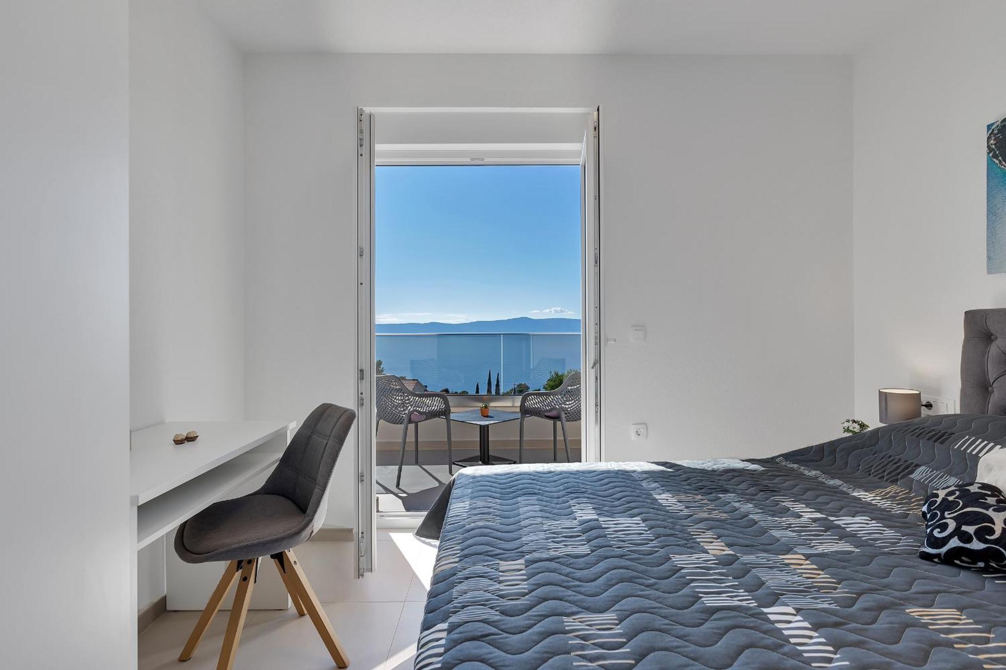 Golden Horizon Retreat Apartment Podgora Bagian luar foto
