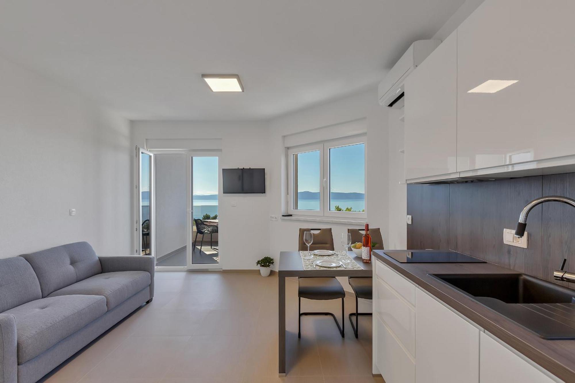 Golden Horizon Retreat Apartment Podgora Bagian luar foto