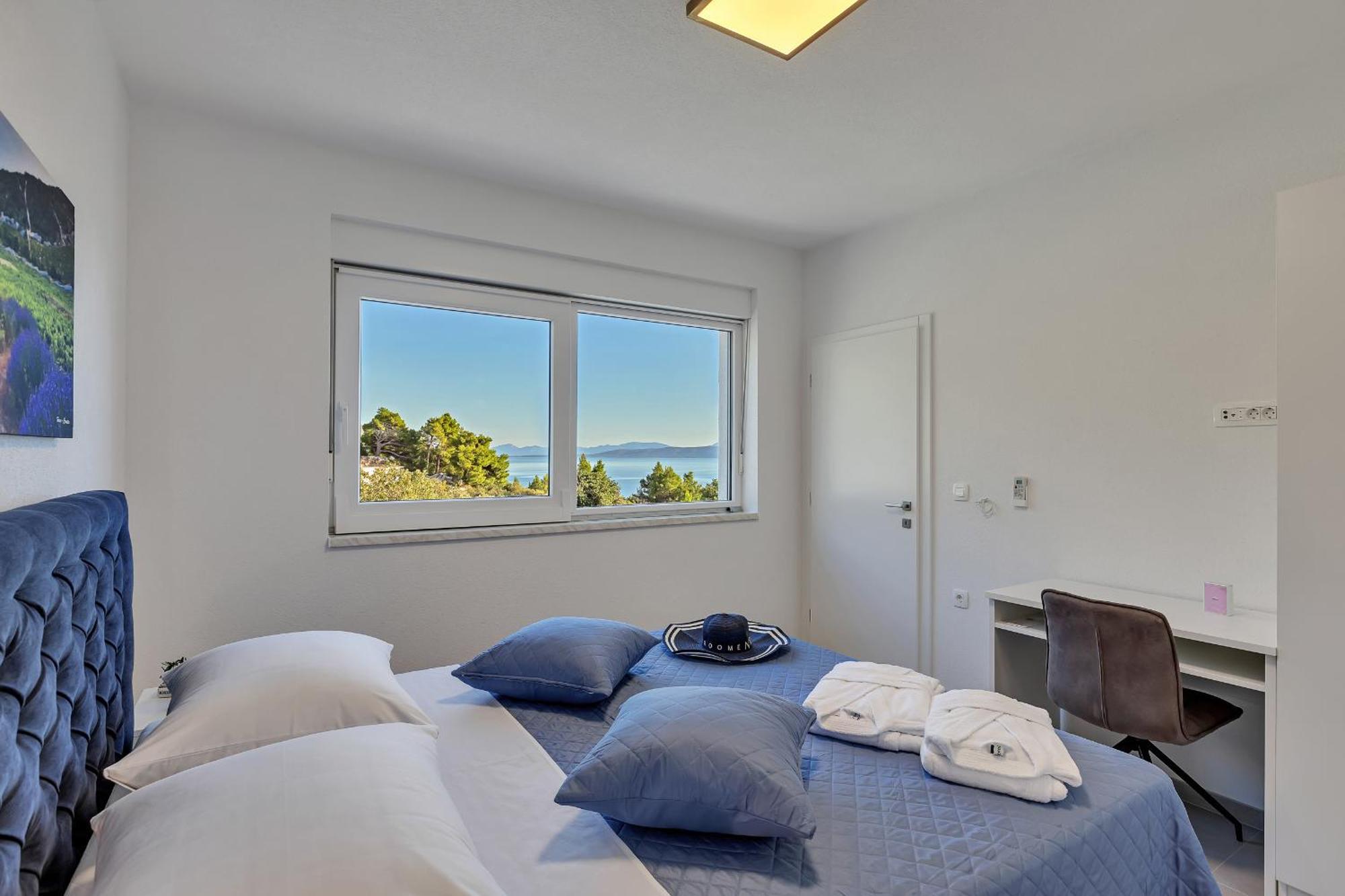 Golden Horizon Retreat Apartment Podgora Bagian luar foto