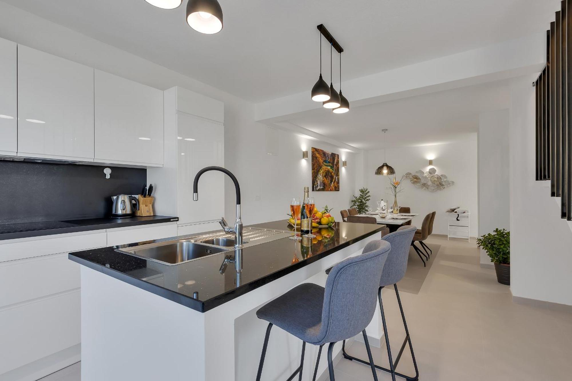 Golden Horizon Retreat Apartment Podgora Bagian luar foto