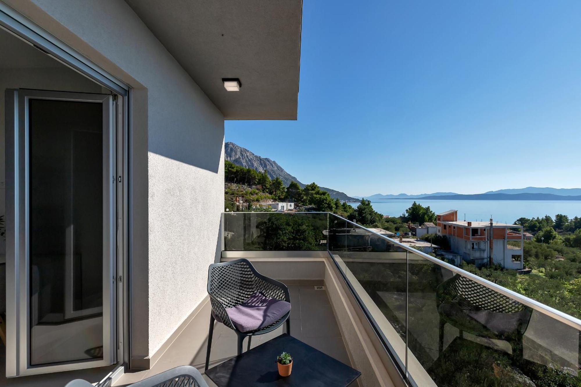 Golden Horizon Retreat Apartment Podgora Bagian luar foto