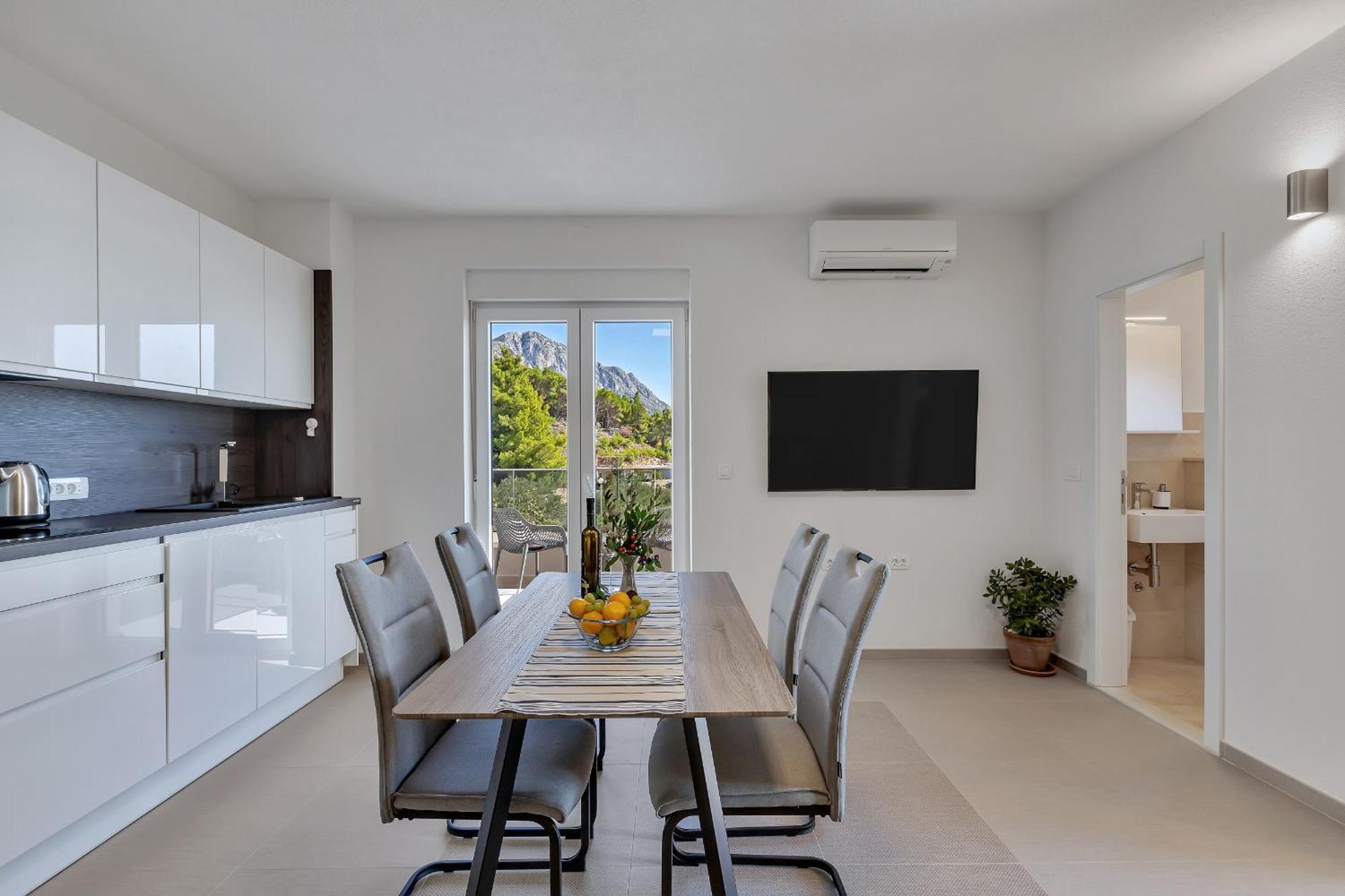 Golden Horizon Retreat Apartment Podgora Bagian luar foto