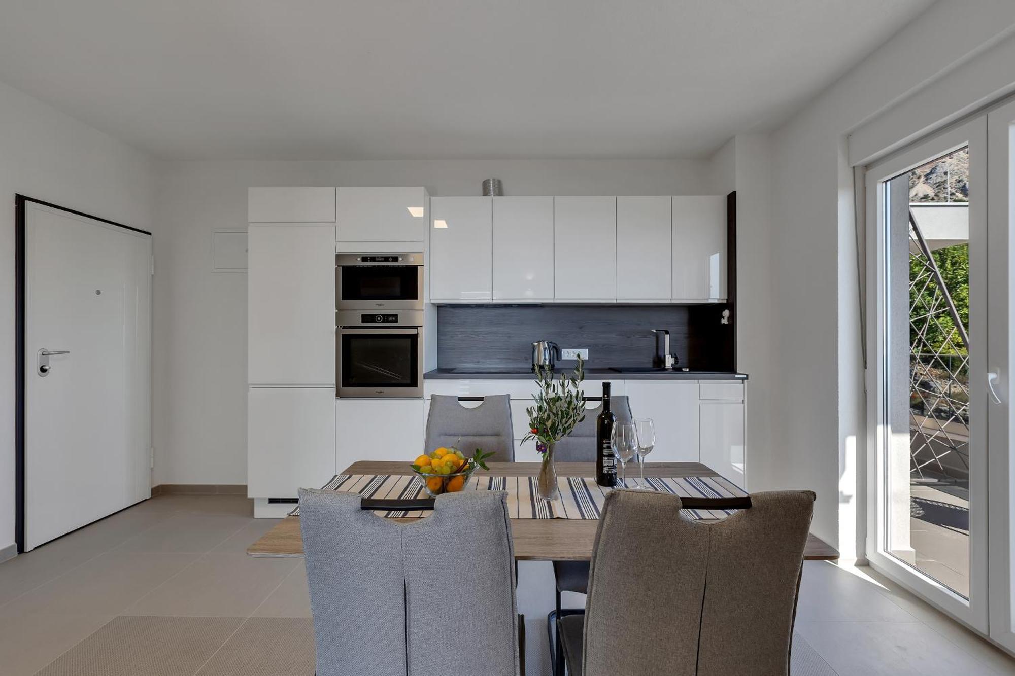 Golden Horizon Retreat Apartment Podgora Bagian luar foto