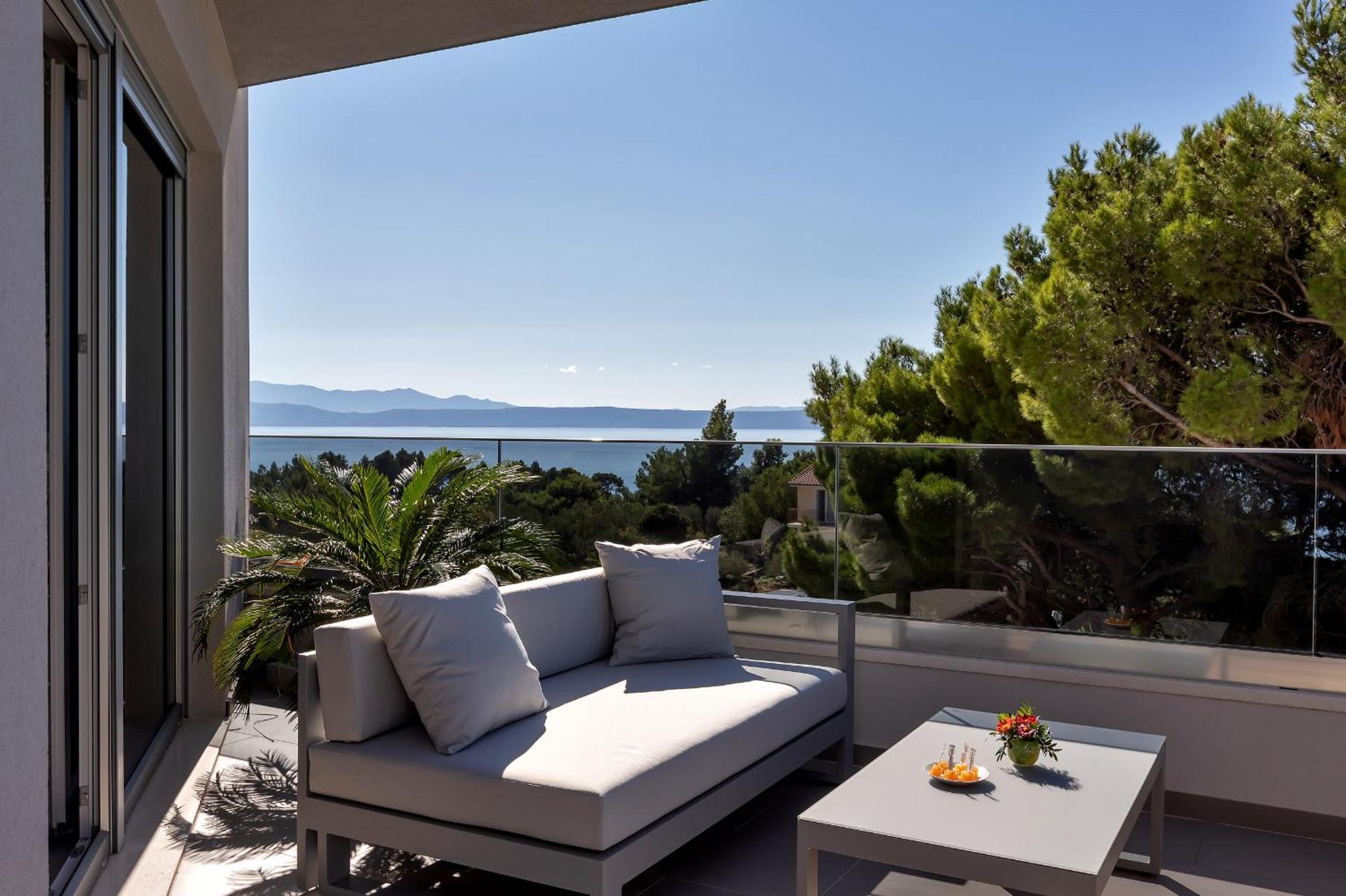 Golden Horizon Retreat Apartment Podgora Bagian luar foto