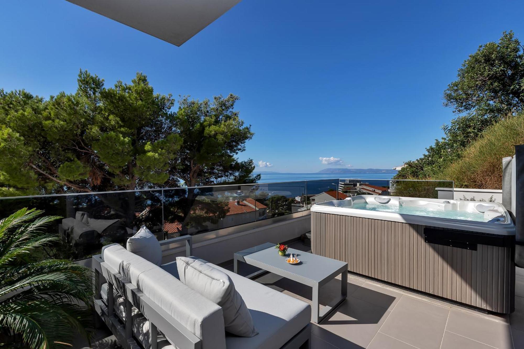 Golden Horizon Retreat Apartment Podgora Bagian luar foto
