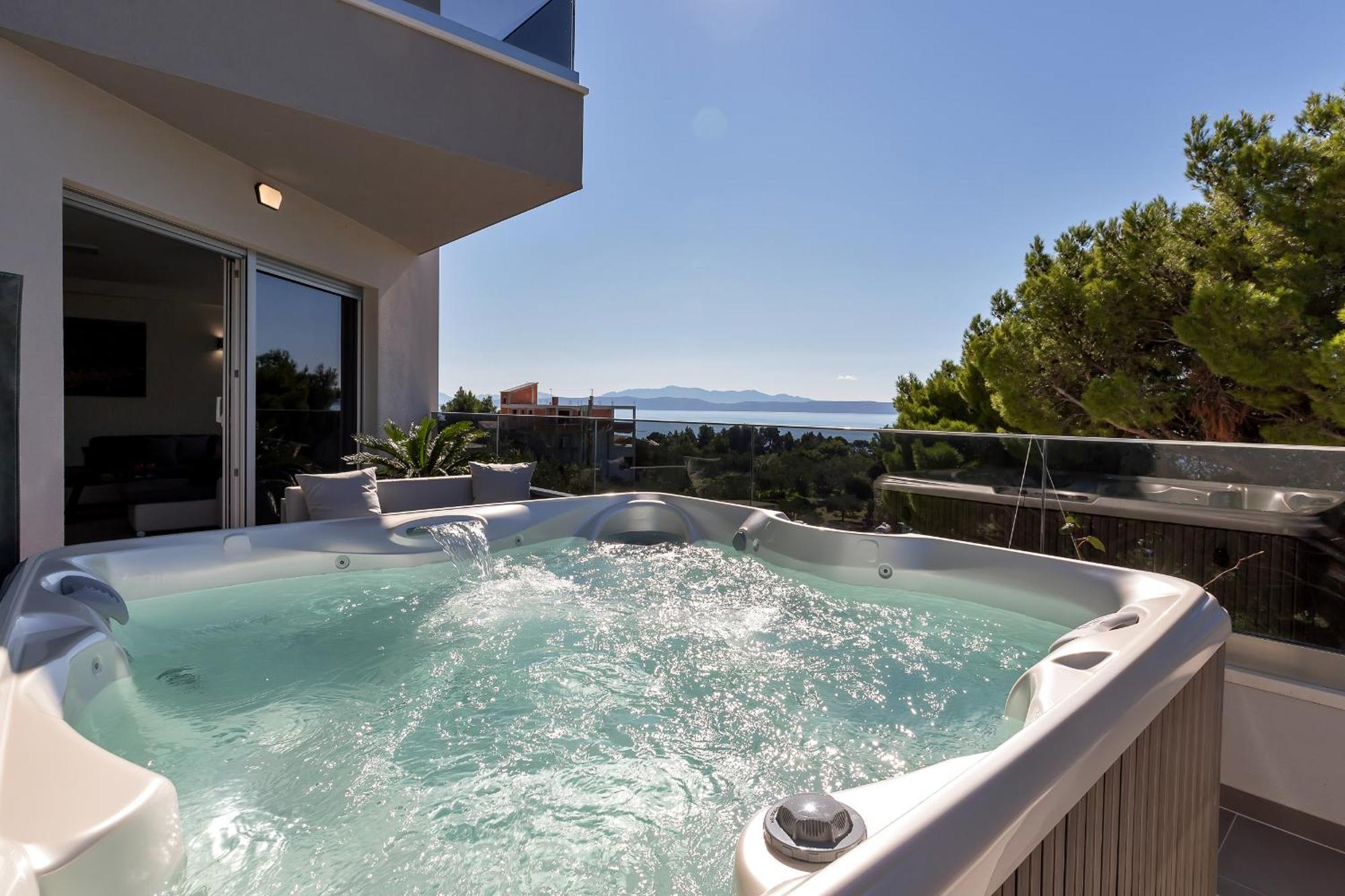 Golden Horizon Retreat Apartment Podgora Bagian luar foto